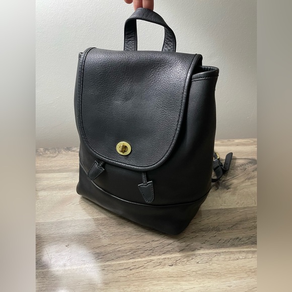 Vintage Coach Black Leather Backpack 9791 turnlock - Picture 2 of 14
